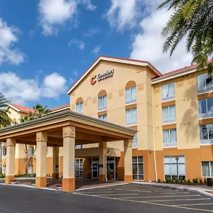 Comfort & Orlando North Hotel